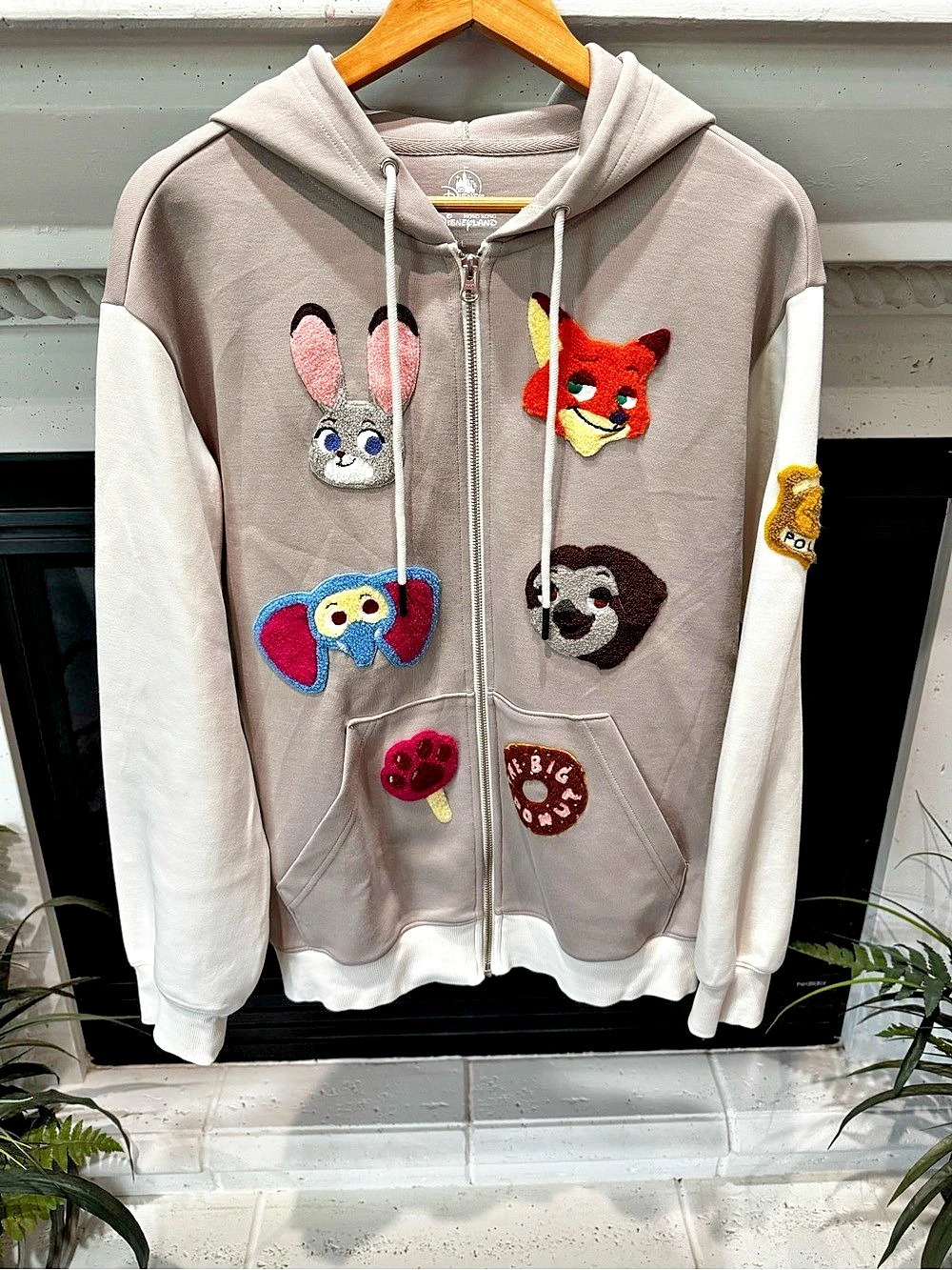 Disney Zootopia Chenille Patch Zip Up Hooded Jacket from Hong Kong Disneyland
